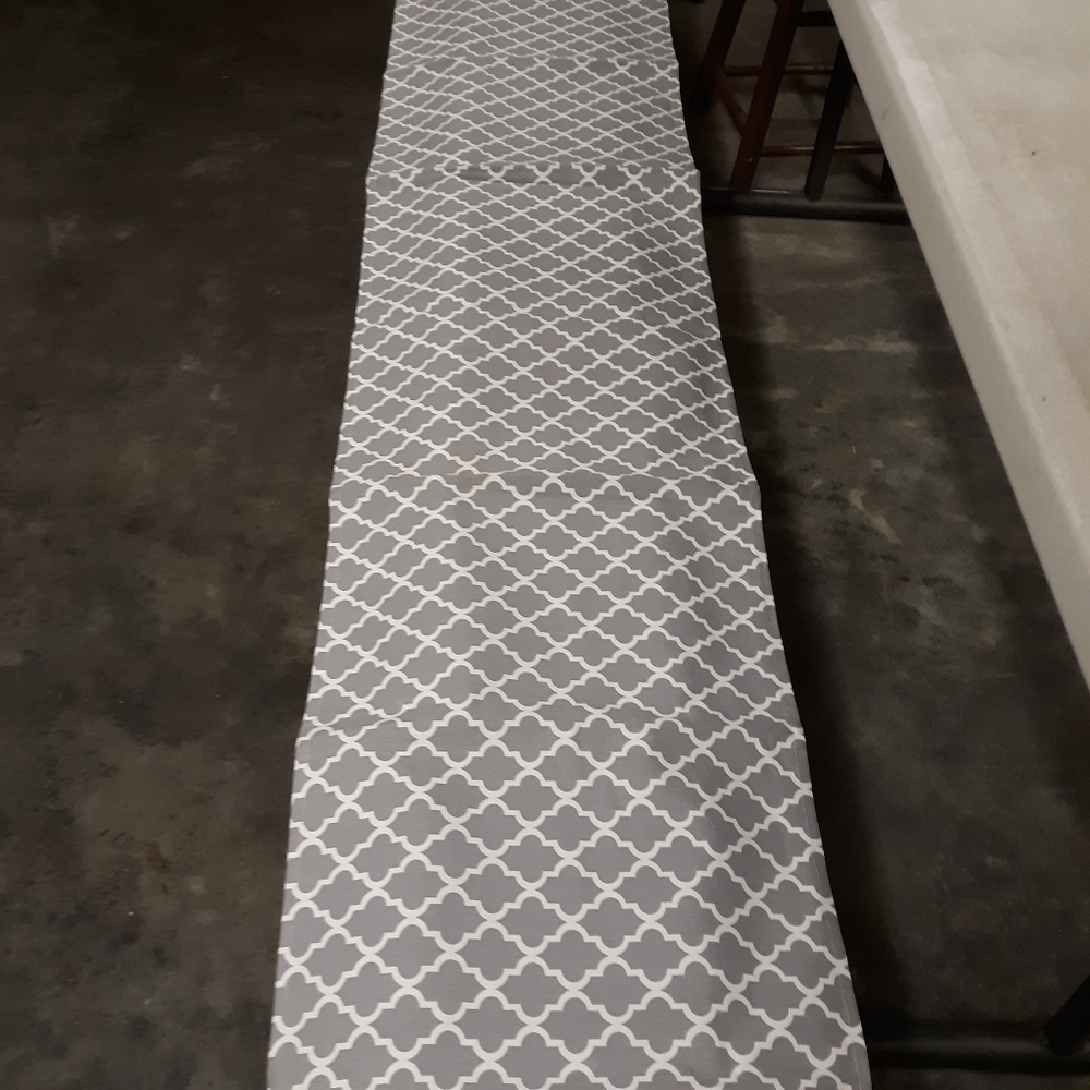 Table runner